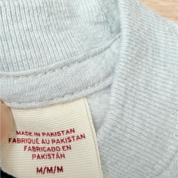 Levi's Gray Women’s Fleece Pullover Sweater Top - Picture 5 of 10